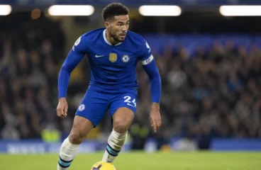 Đội trưởng Chelsea là ai? Chân dung thủ lĩnh Reece James