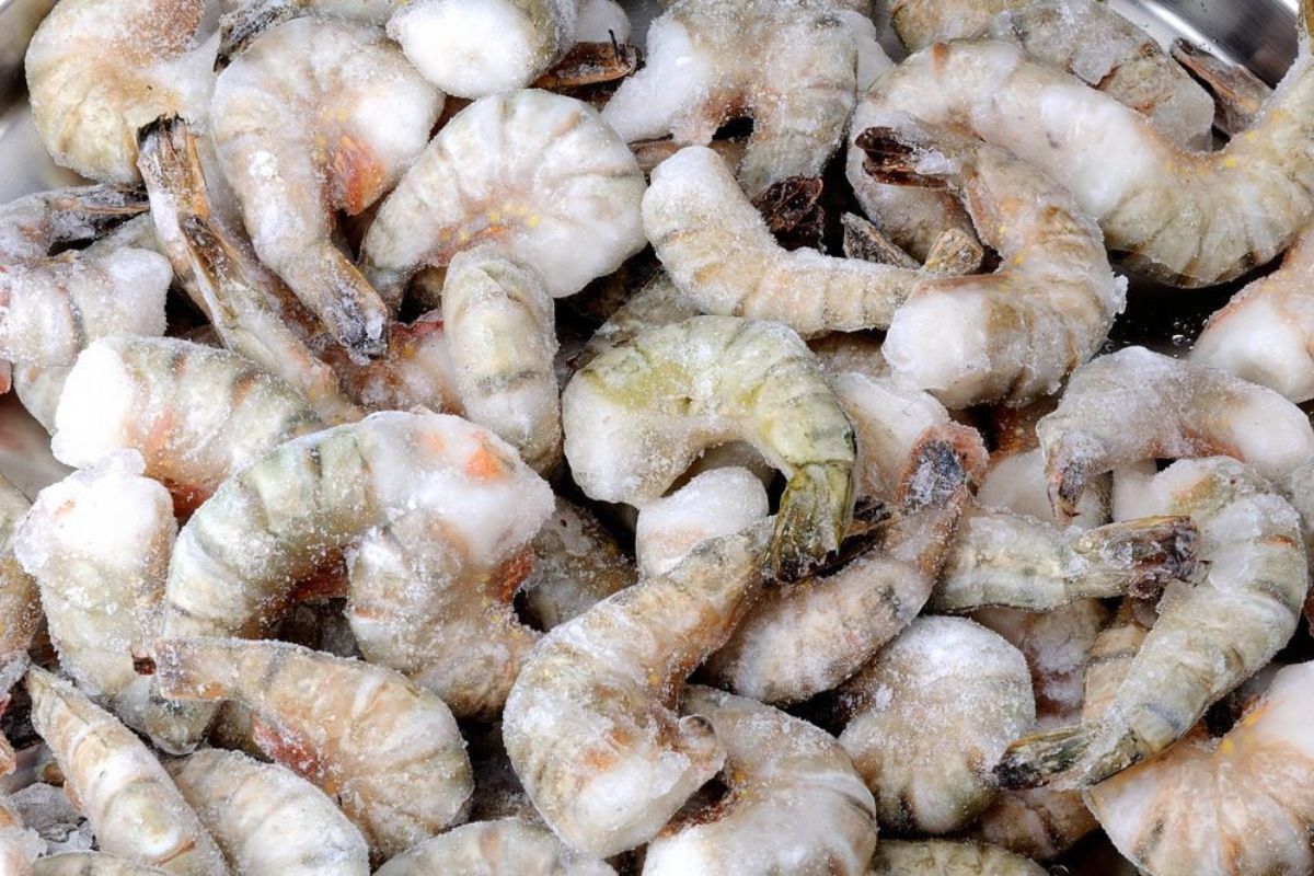 Cách bảo quản tôm trong tủ lạnh không bị đen