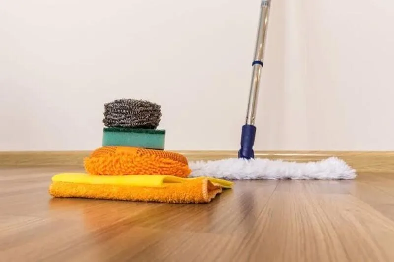 mẹo lau đồ gỗ sáng bóng